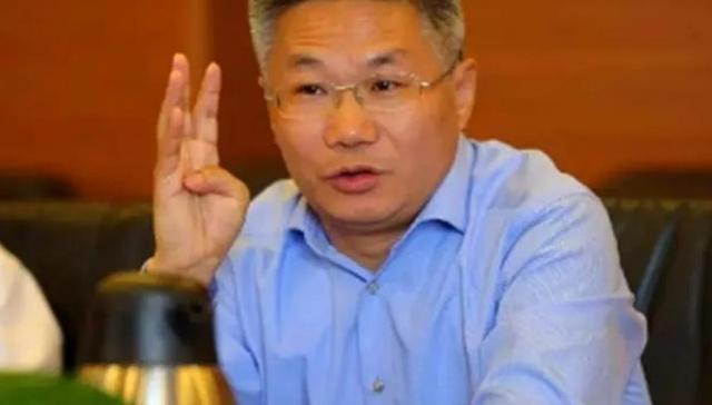 黄少安：中国大量南方官员调动北方，背后有什么深意？