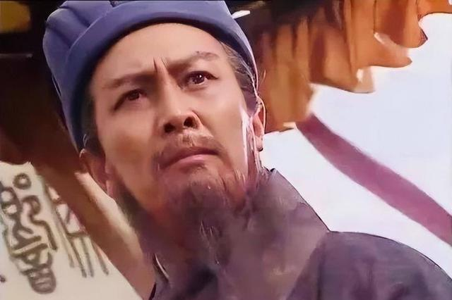 没想到九三阅兵才过去4天，令人担心的事情就在唐国强身上发生了