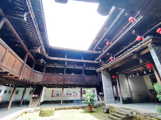 福建南靖田中赋土楼群