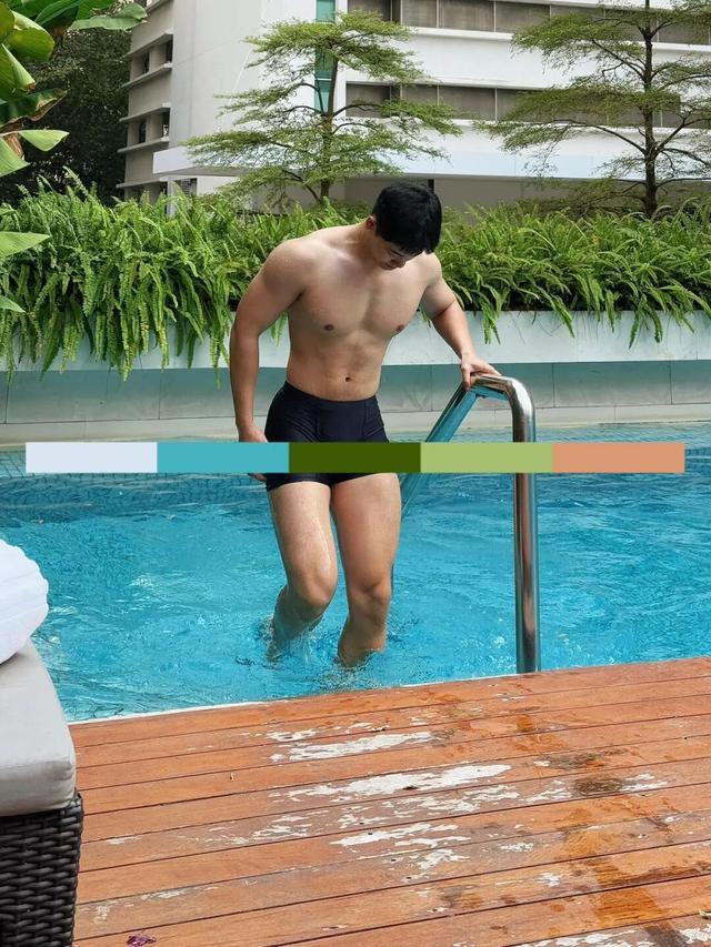 清爽旅行健身博主网红，这188cm身材还要什么腹肌