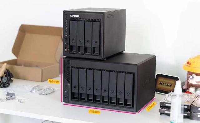 威联通2025新品Qu805首测：8盘位 + N355 + 16GB，性能与性价比全有了
