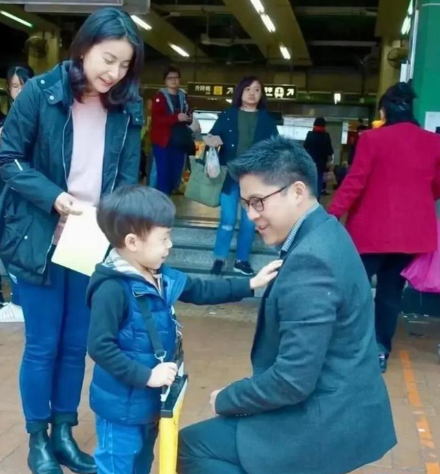 郭晶晶代言被立案不到1天	，恶心的一幕出现了，她的沉默早有预兆