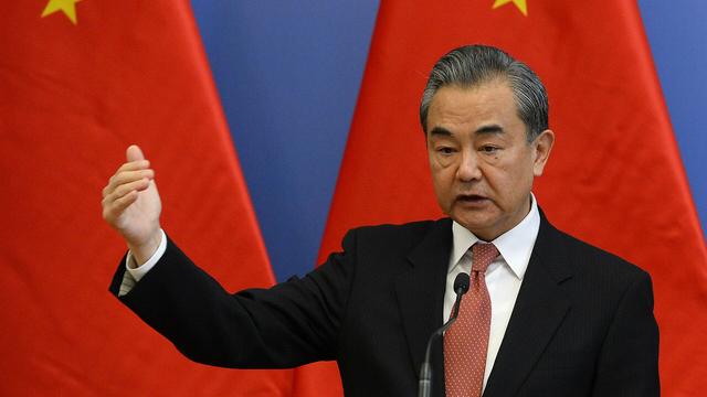 边反华边求稀土技术？德外长闯祸后主动来电，王毅接通只讲一件事