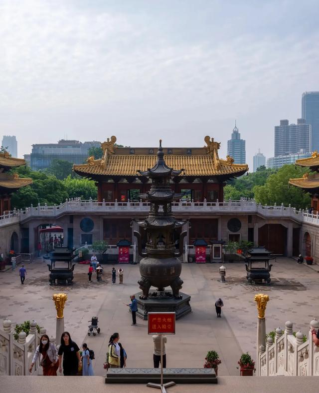 在上海，迷茫时就去这些寺庙走走，全部地铁直达，建议先收藏
