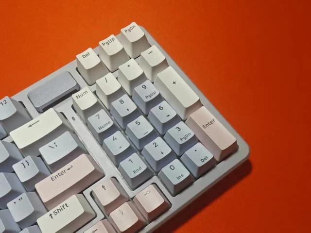 雷柏V700DIY-98：诚意十足的七层填充，指尖大悦！