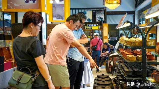 关注｜元旦3天揽金2.2亿！建水文旅的“王炸”不是古建筑，而是……