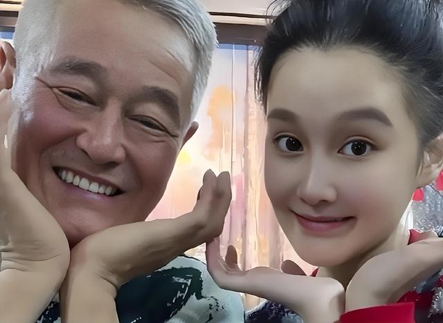 赵本山长子赵铁蛋因病去世，女儿成网红，上亿家产花落谁家?