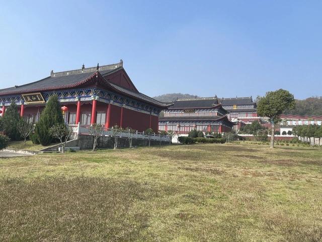 骑游江宁方山祖堂山：一坊一庙一观一寺