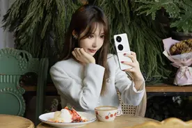 618华为重磅福利来袭！华为Pocket 2新老用户可免费获赠HUAWEI Care+图片