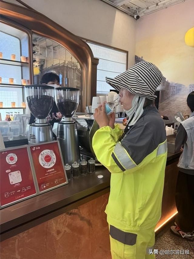 暴雨请进屋、饮料免费喝……中华巴洛克沿街商家：点滴举动唤来满城文明飘香