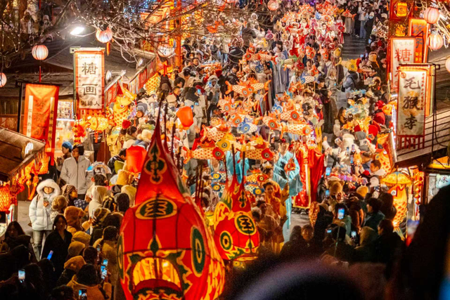 “马”上出发！回老家河南，过大年！