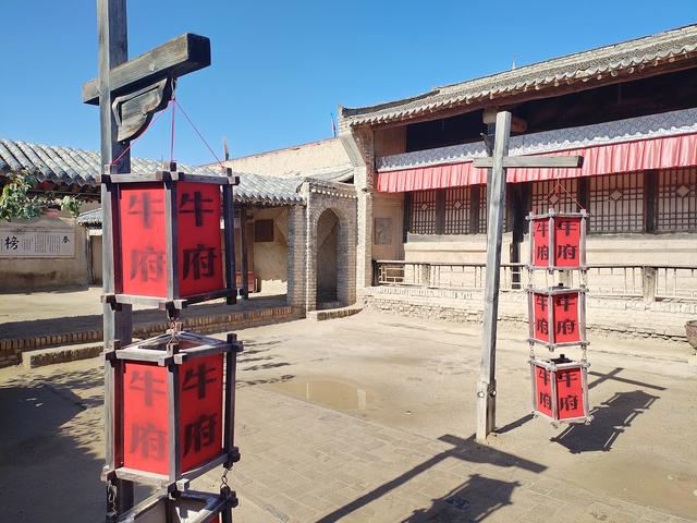 怀旧.镇北堡影视城/又见贺兰山岩画