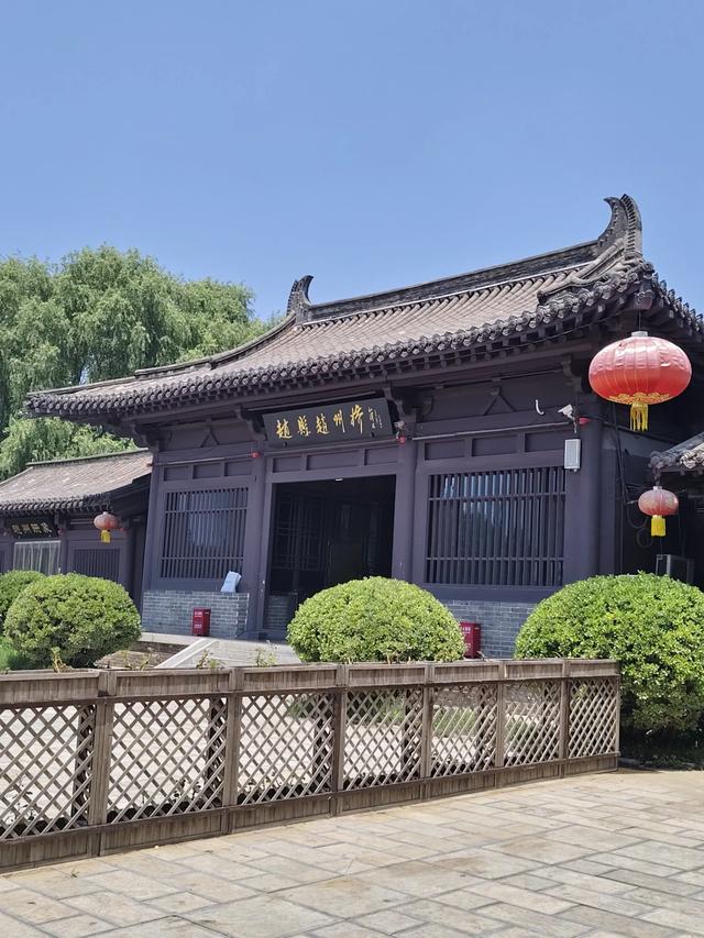 带娃去北极村，第一站从郑州出发到赵州桥打卡，投宿涞源县。