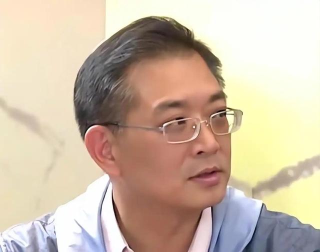 被称“脓包”后，郑丽文任命新大将，向大陆摊牌，蔡正元表态亮了