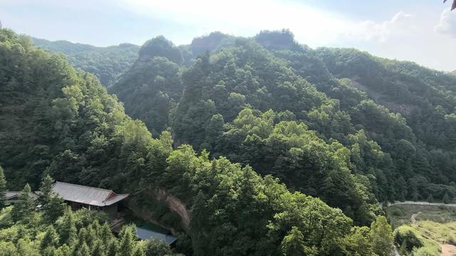陇上行（二十三）庄浪县云崖寺，名副其实的小麦积山。（8月3日）
