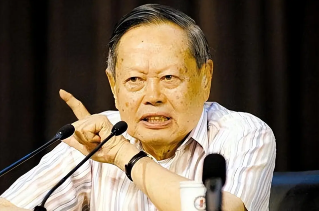 翁帆也没想到，丈夫杨振宁去世后，竟因生前一个特殊举动口碑暴涨