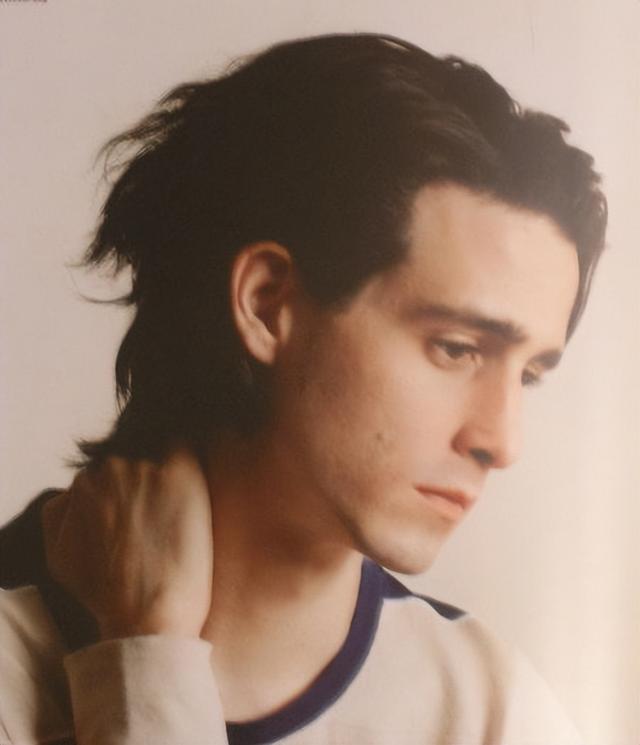 46岁男演员在家中离世！曾自曝遭性侵，留下终身心理创伤……