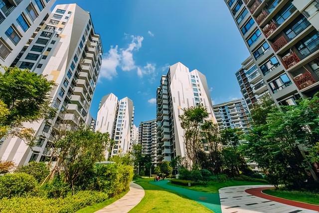 李嘉诚预言已应验？若无意外，2026年楼市或将面临3大转变