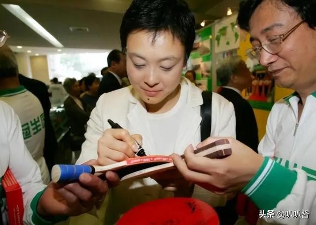 入日籍嫁日本丈夫，击败邓亚萍大喊吆西的她，最后竟想回上海养老