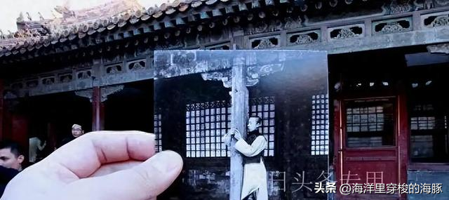 原来溥仪回到故宫时买了票，发现了自己藏在椅子底下的宝贝