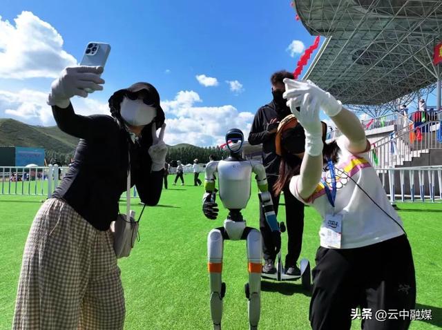 【千城万屏·岭上兴安】63万人次与6.17亿消费背后：兴安盟那达慕的“流量密码”是啥？