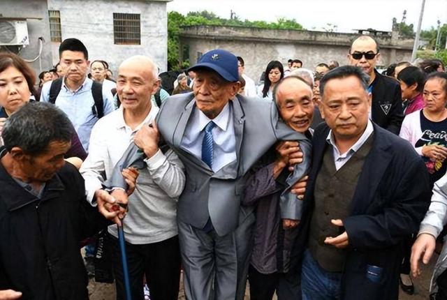赖清德没想到，一封来自大陆的邀请函，已送到2300万台湾同胞手中