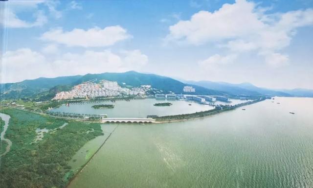 雪堰镇太湖发展之困：非单一归因的成长难题