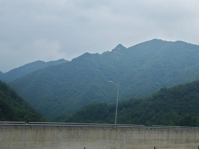 再探安徽金寨乌鸡河，一睹新建的中河水库真容
