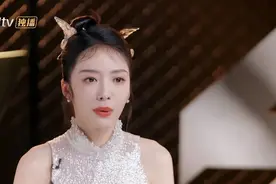 这一刻，蔡文静生气了，戚薇很难评图片