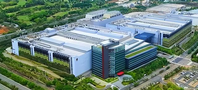 后悔已经晚了？2大芯片巨头“弃中投美”，中国不会再原谅