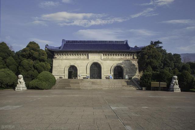南京最值得去的10个免费景点推荐，不花一分钱玩转金陵城！快码住