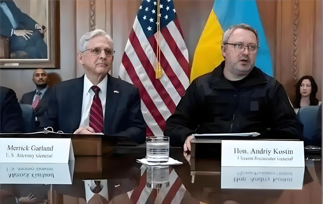 历史开了个玩笑，先倒下的不是乌克兰，而是百年中立的瑞士？