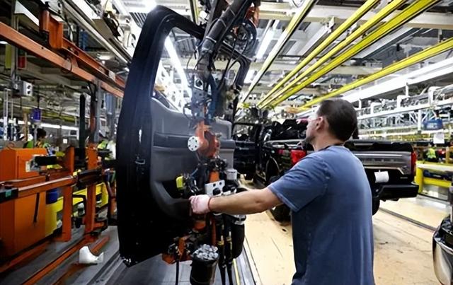 拜登预言成真，让特朗普干完这4年，美国或将成为“世界老二”？