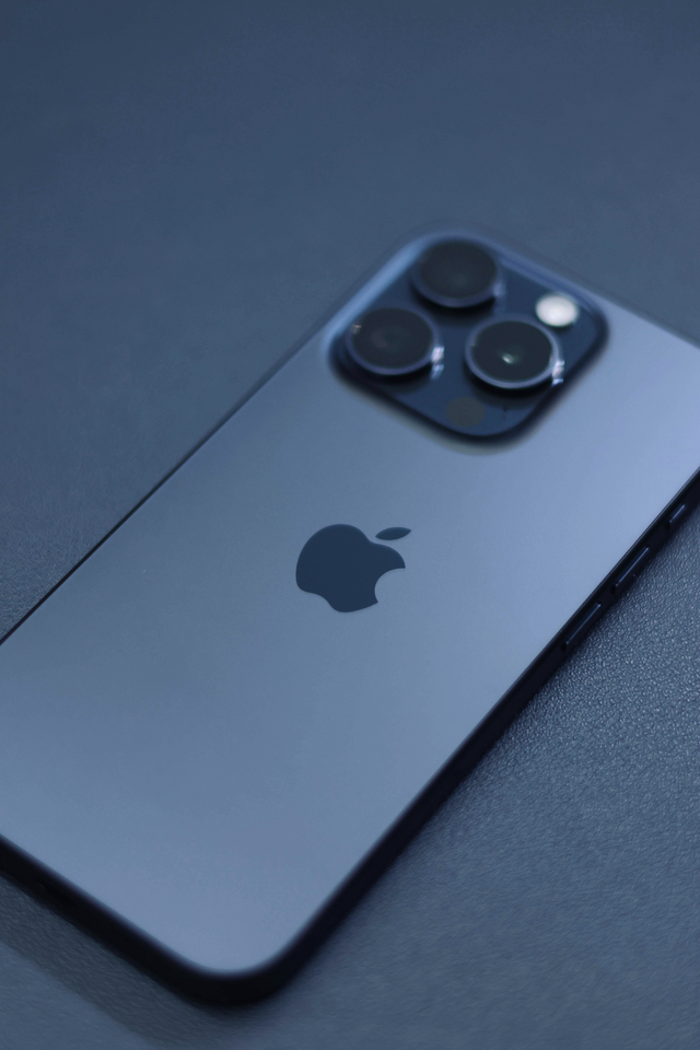 iPhone 15 Pro：2025年的“性价比”苹果旗舰，还香吗？