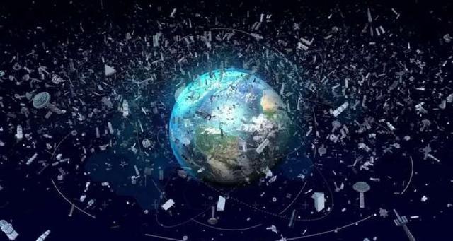 悬着的心终于放下	，滞留太空的中国航天员，带来意想不到的惊喜