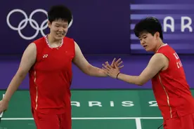 爆冷，国羽5人出局，世锦赛冠军梦断巴黎，圣坛、凡尘合围金牌图片