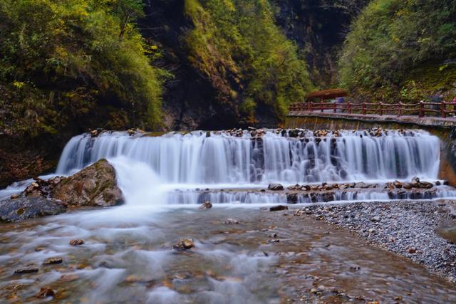 陇南游记：从山水秘境到溶洞奇观，再遇人间烟火