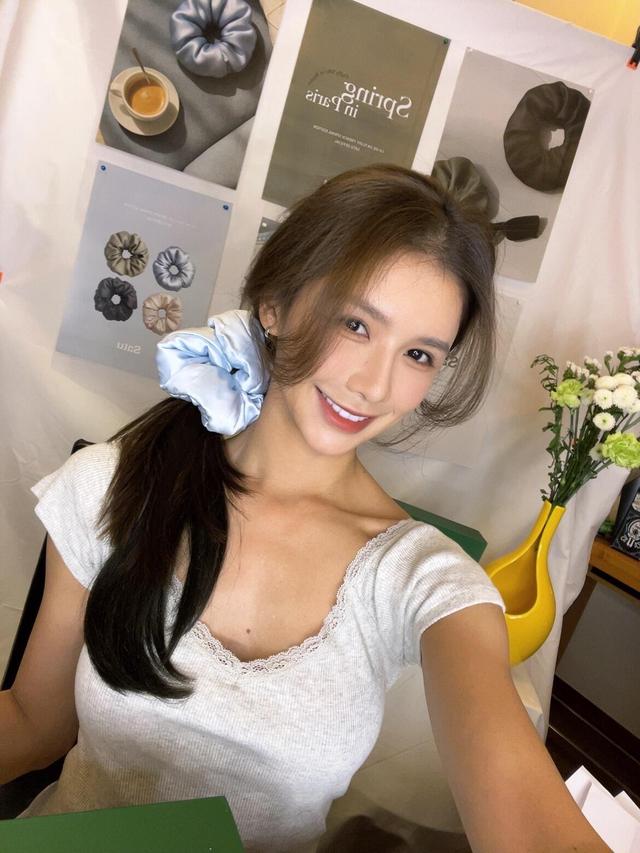 蔡卓宜 最新海边度假大片