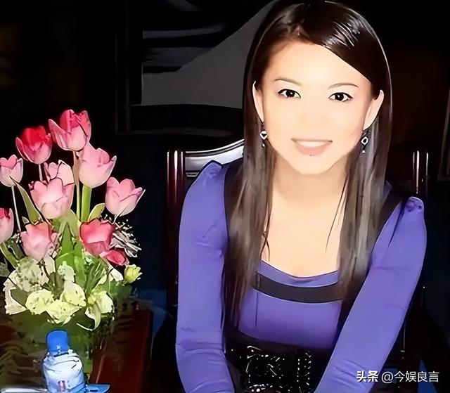 李湘不再隐忍，公开回应与释永信的真实关系，亲吻照真相终于大白