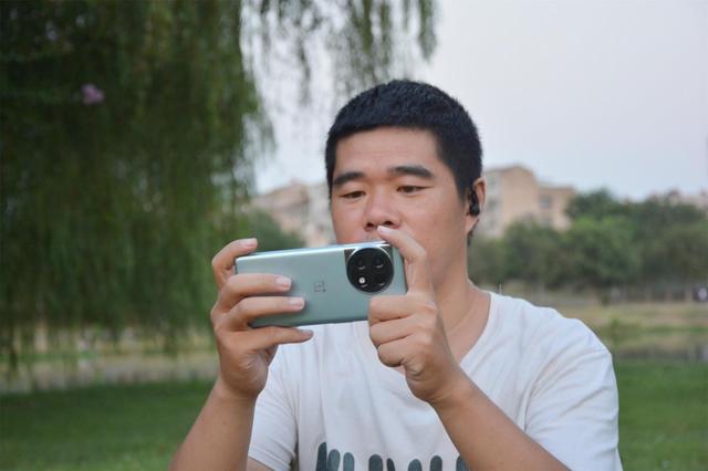 运动爱好者的福音：南卡OE Nova开放式耳机，音质与舒适度拉满