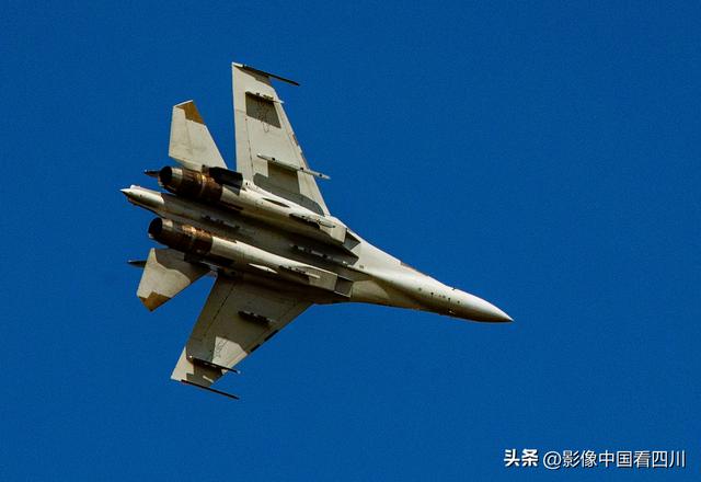 吉林长春：长春航空展上的大国重器