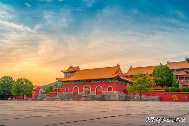 热门话题！不是故宫不够好，香山寺的性价比惊艳到你