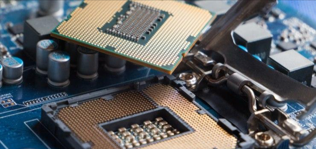 胡伟武：正研发八核CPU ，性能将是英特尔酷睿12~13代水平