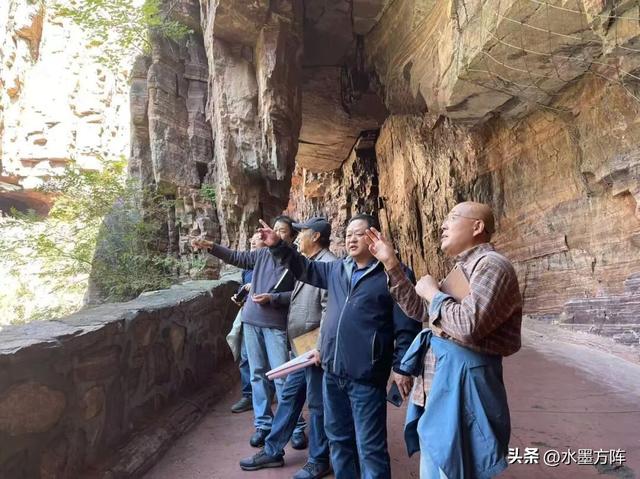 “自然观”名家采风与北京方阵艺术太行山写生基地挂牌