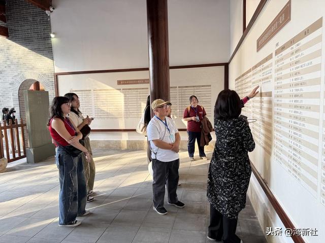 港澳及海外媒体人沉浸式漫步潮州古城街巷，品味地道潮味
