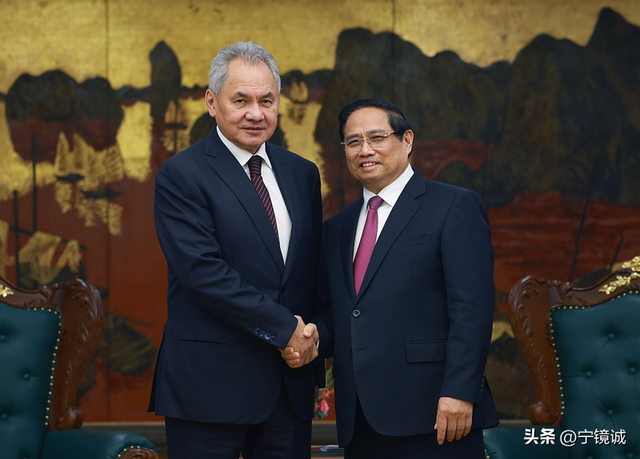 硬抗中国33天，日本面临“三面夹击”：高市早苗错算了一步棋