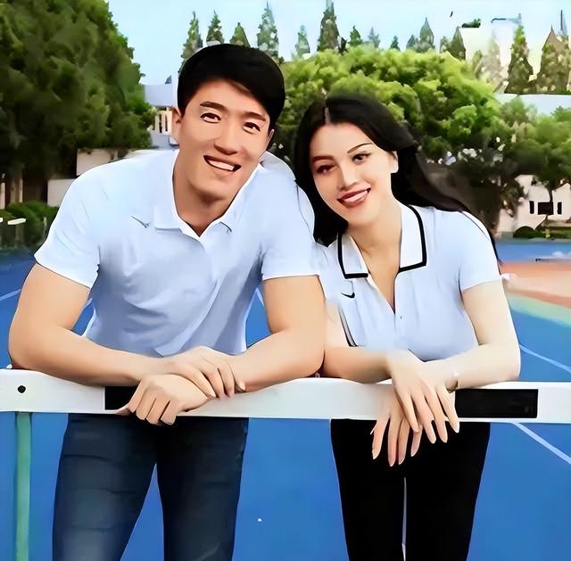 42岁刘翔近况曝光	，长期在国外旅游，靠终身合同吸金，远离喷子！