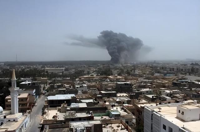 委内瑞拉战火重燃！美军压境战机频起，马杜罗5000枚导弹对抗到底