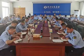 延长时间 加密班次 临沂公交集团多措并举全力保障“五一”小长假市民出行图片