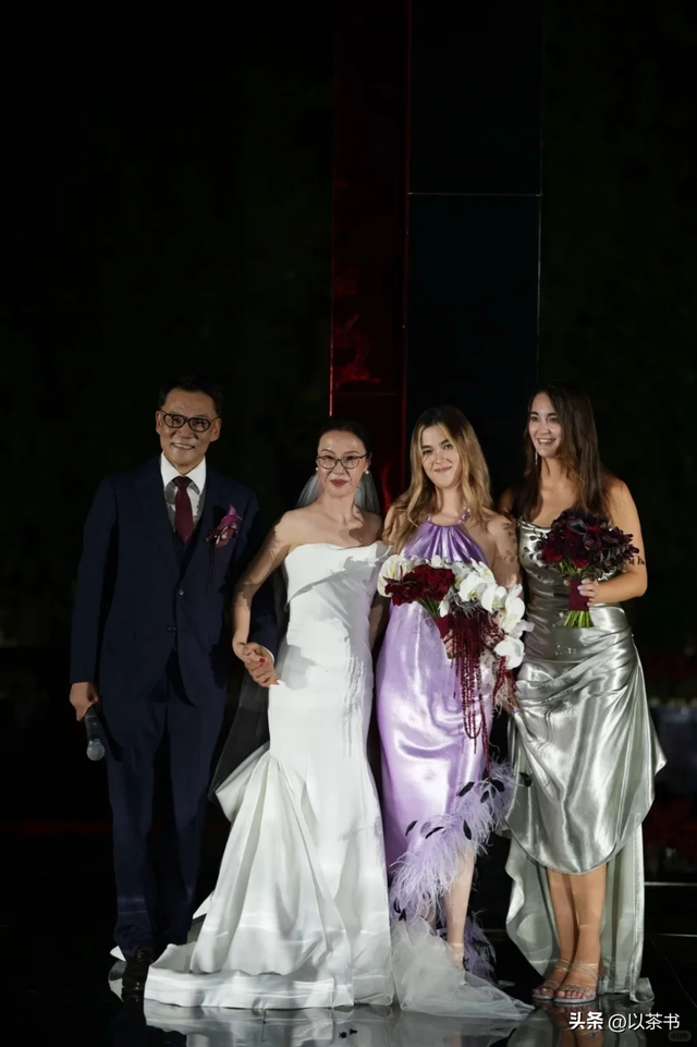 原来李国庆前妻是她，多次上演“互撕”戏码，离婚后整个人大变样